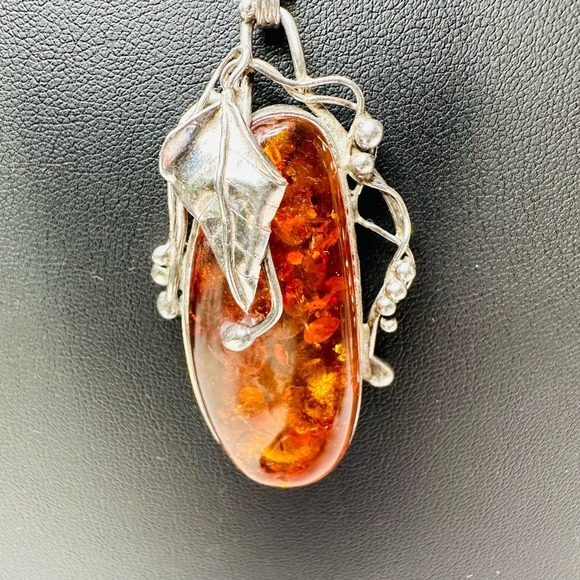 Amber Stone with Leaf Vines Designs Sterling Pendant Sneak Chain Necklace - Picture 2 of 9